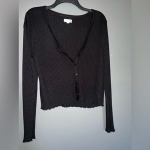 Black Long Sleeve Crop